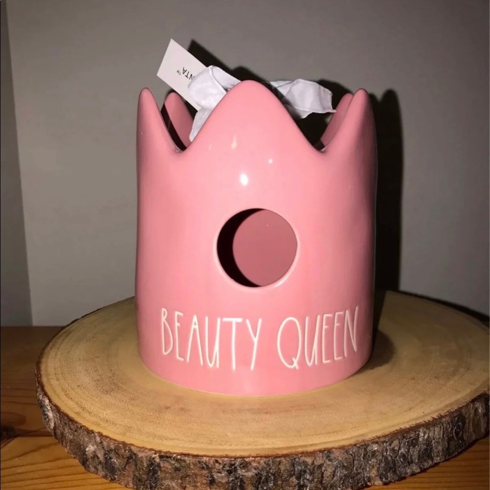 Rae Dunn Beauty Queen Crown Birdhouse
